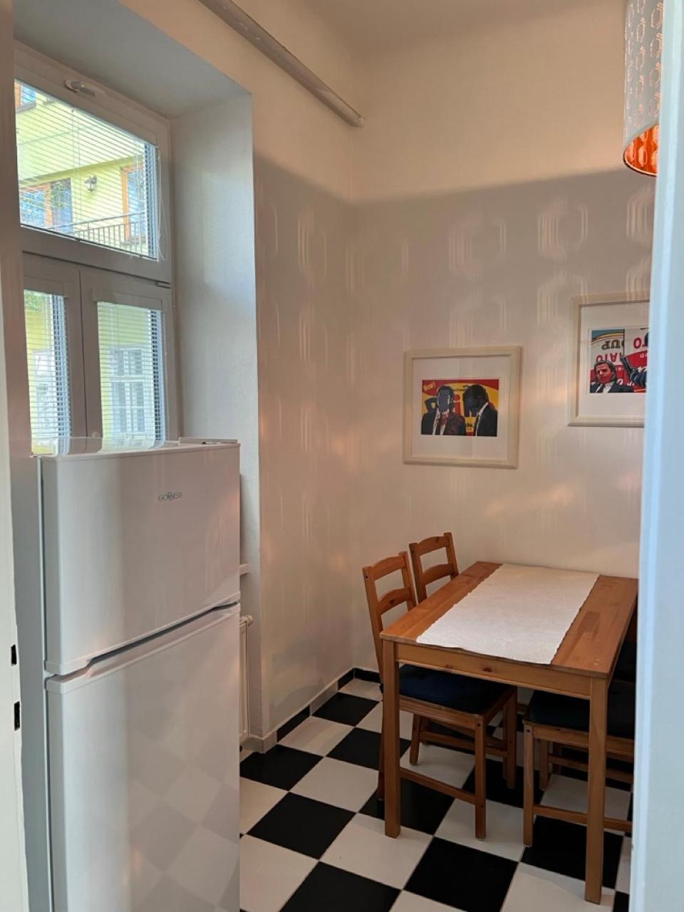 Stylish Flat In City Centre Bratislava Eksteriør billede